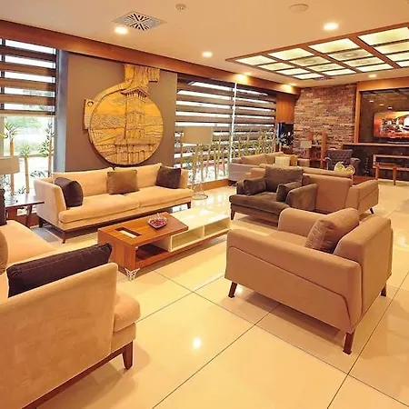 Hotel Paris Park 4*