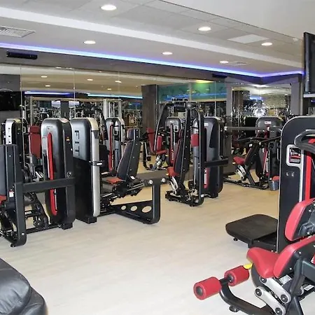Hotel Paris Park 4*