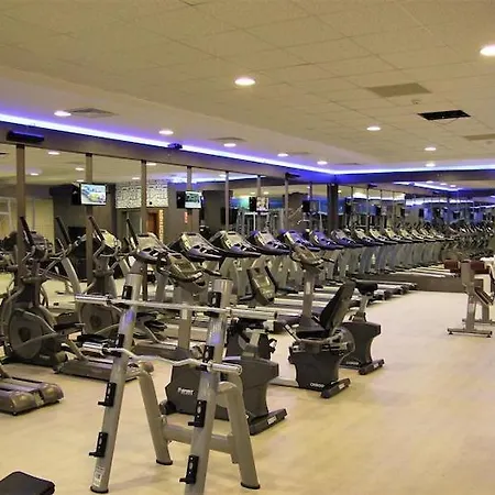 Paris Park Hotel 4*